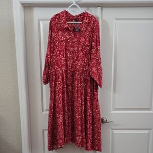 NWT: Torrid Red Floral 3/4 Sleeve Dress